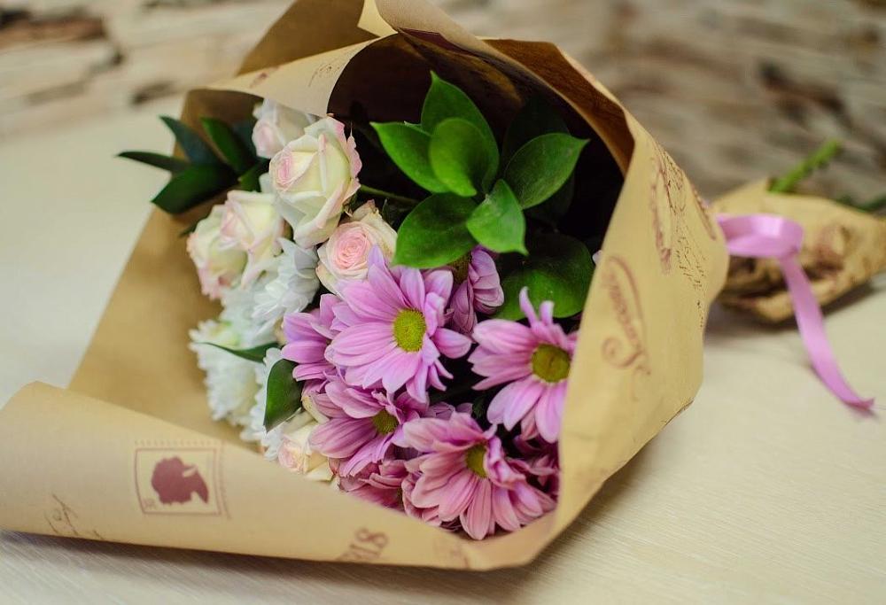 Букет цветов из: Розы и Хризантемы в Краснотуранске