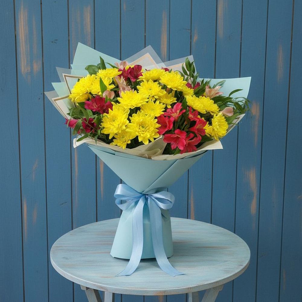 Букет цветов из: Альстромерии и Хризантемы в Краснотуранске