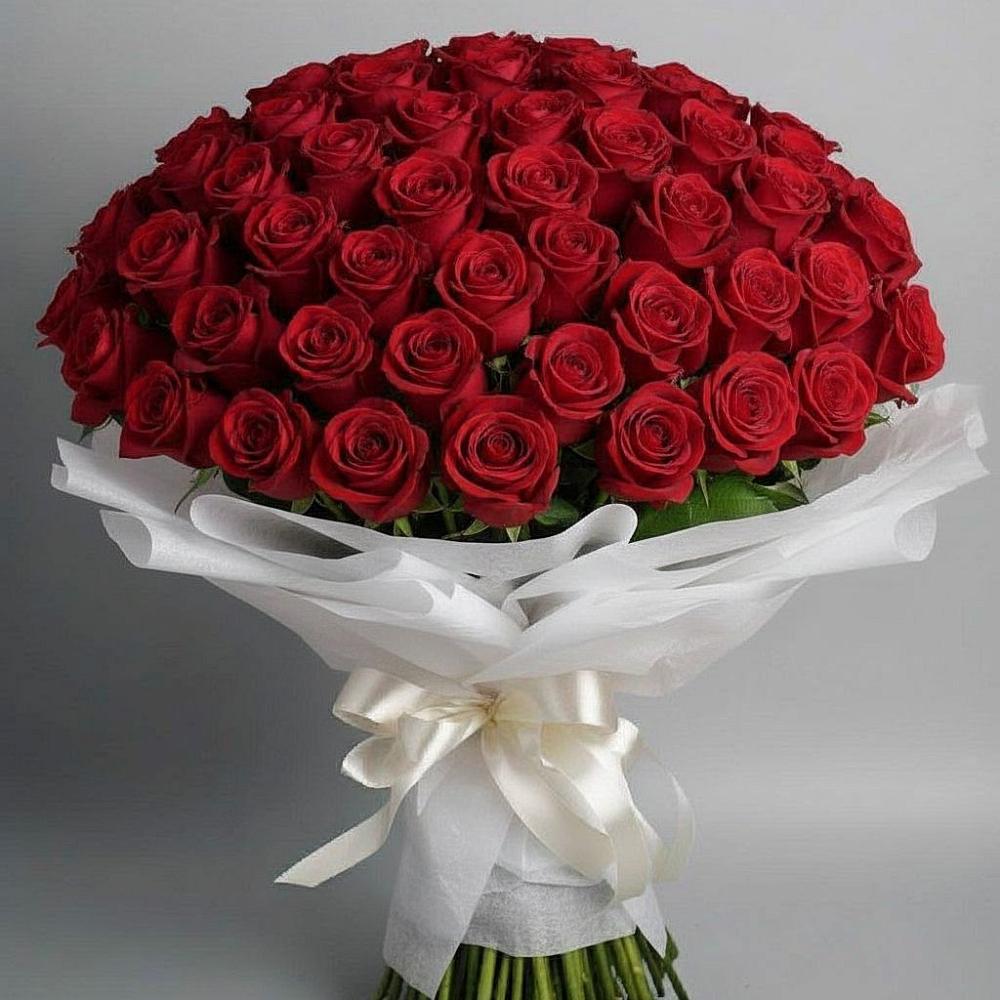 Букет 101 Красная роза Блэк Мэджик в Краснотуранске