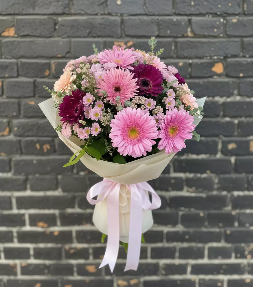 Букет цветов из: Герберы и Хризантемы в Краснотуранске