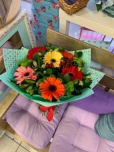 Букет цветов из:  Герберы, Хризантемы и Альстромерии #REPLACE_PRED# Краснотуранске