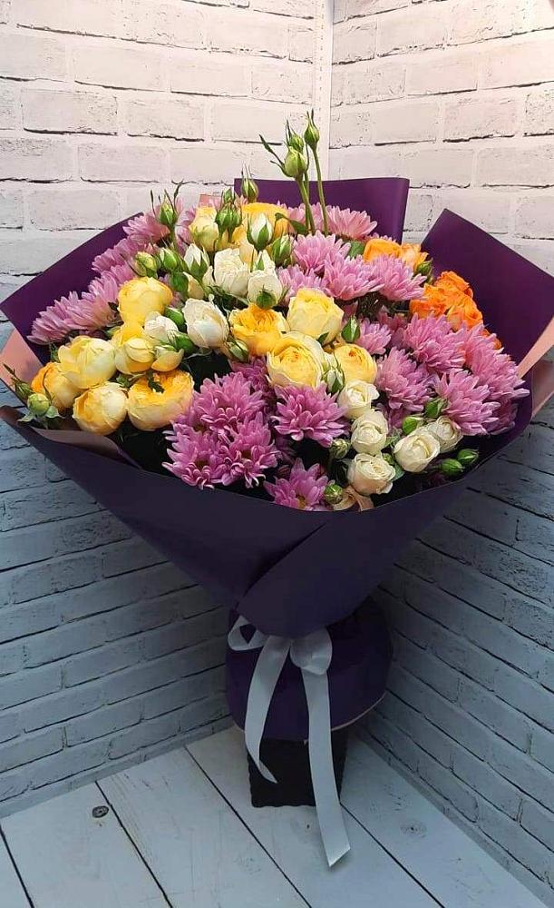 Букет цветов из: Хризантемы и Розы в Краснотуранске