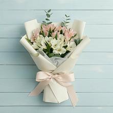 Букет цветов из:  Альстромерии в Краснотуранске