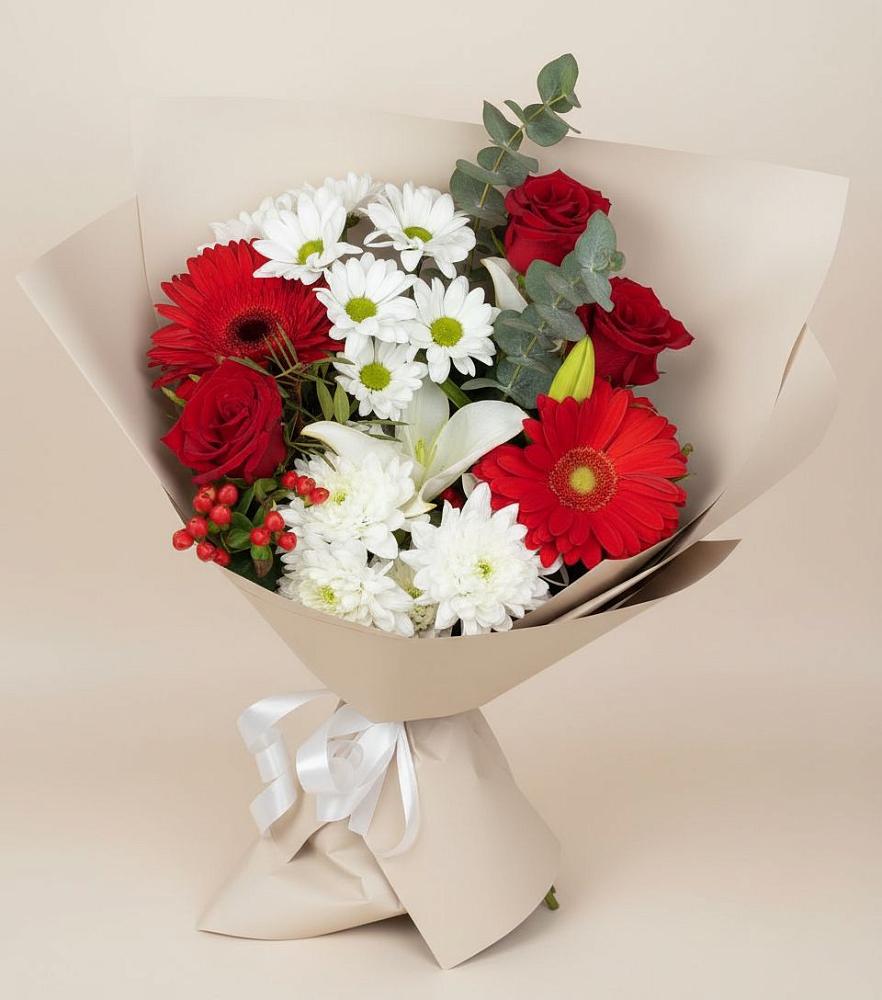 Букет цветов из: Розы, Хризантемы, Герберы и Лилии в Краснотуранске
