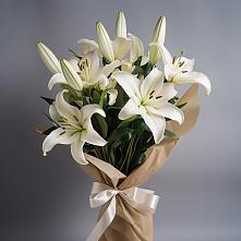 Букет цветов из:  Лилии в Краснотуранске