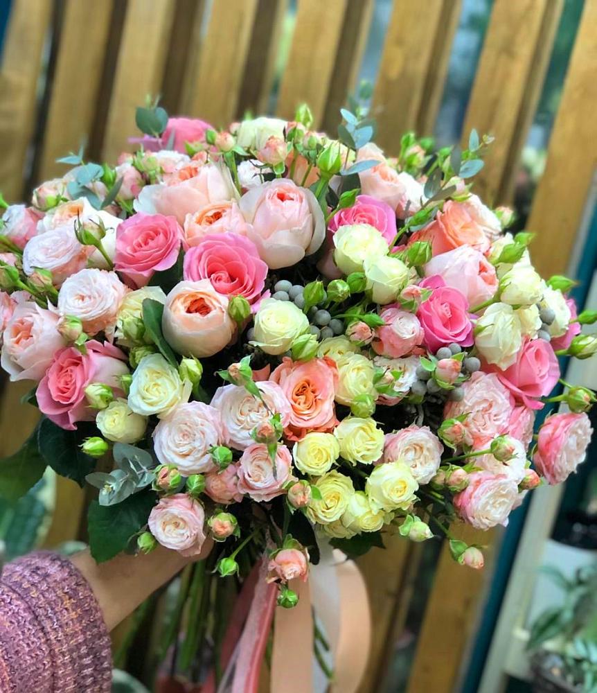 Букет цветов из: Розы в Краснотуранске