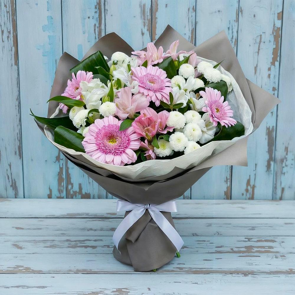 Букет цветов из: Герберы, Альстромерии и Хризантемы в Краснотуранске