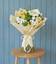 Букет цветов из:  Хризантемы и Розы в Краснотуранске